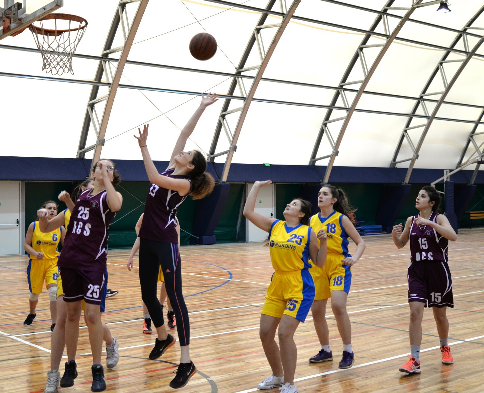 basketball girls.jpg